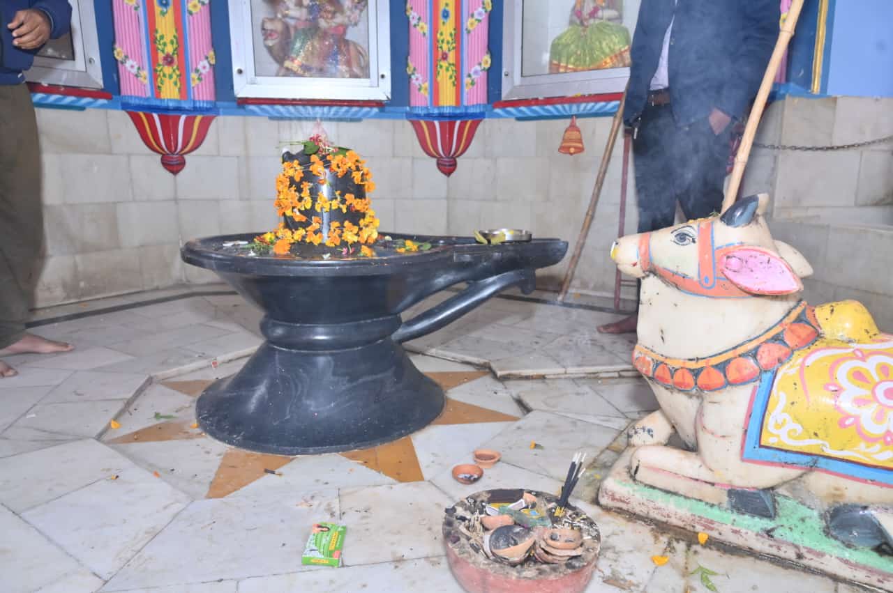 बानारसी तीर्थ मंदिर 1